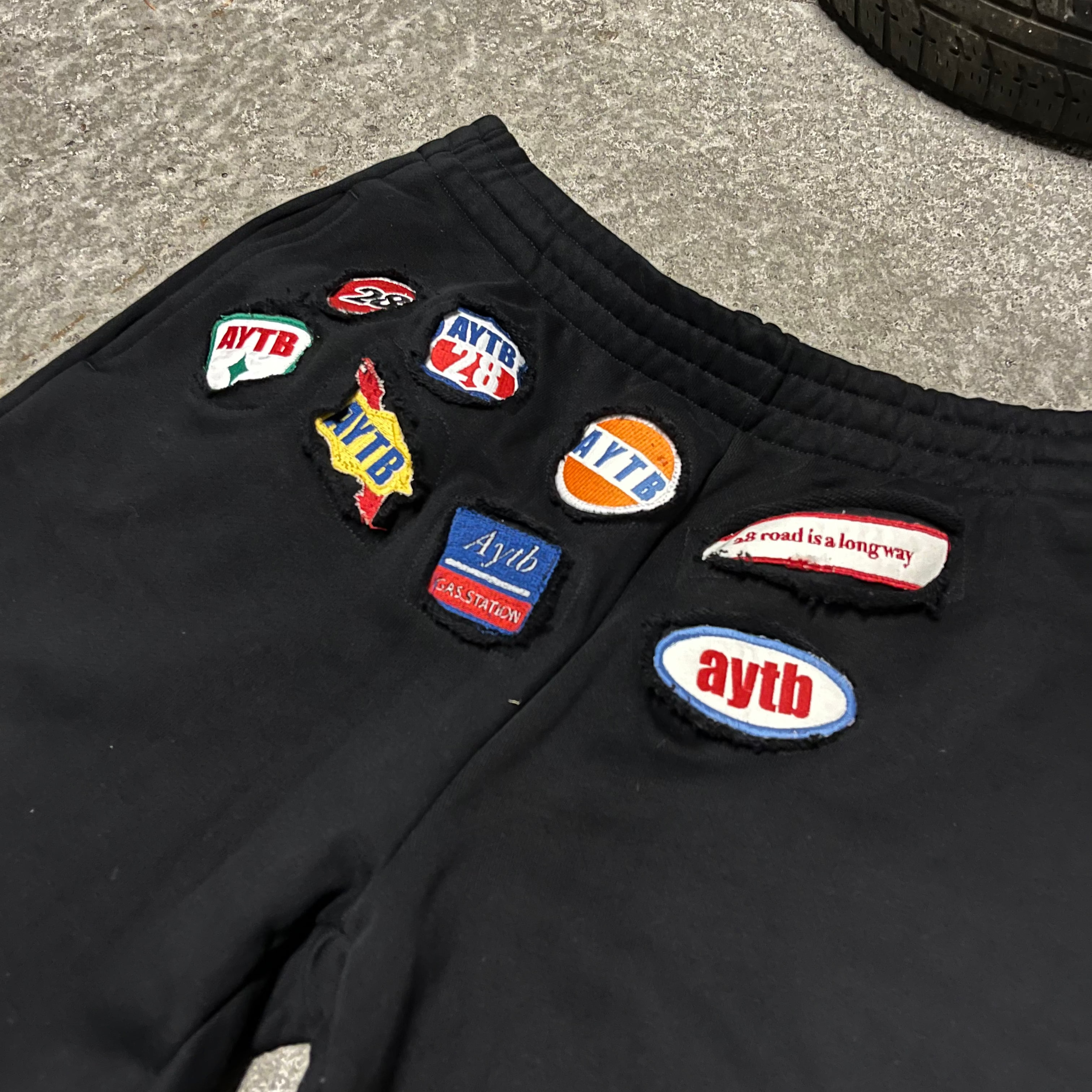 AYTB "Vintage Patches" jogging